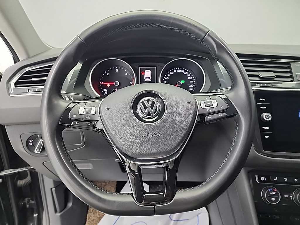 Volkswagen Tiguan - Vista 9
