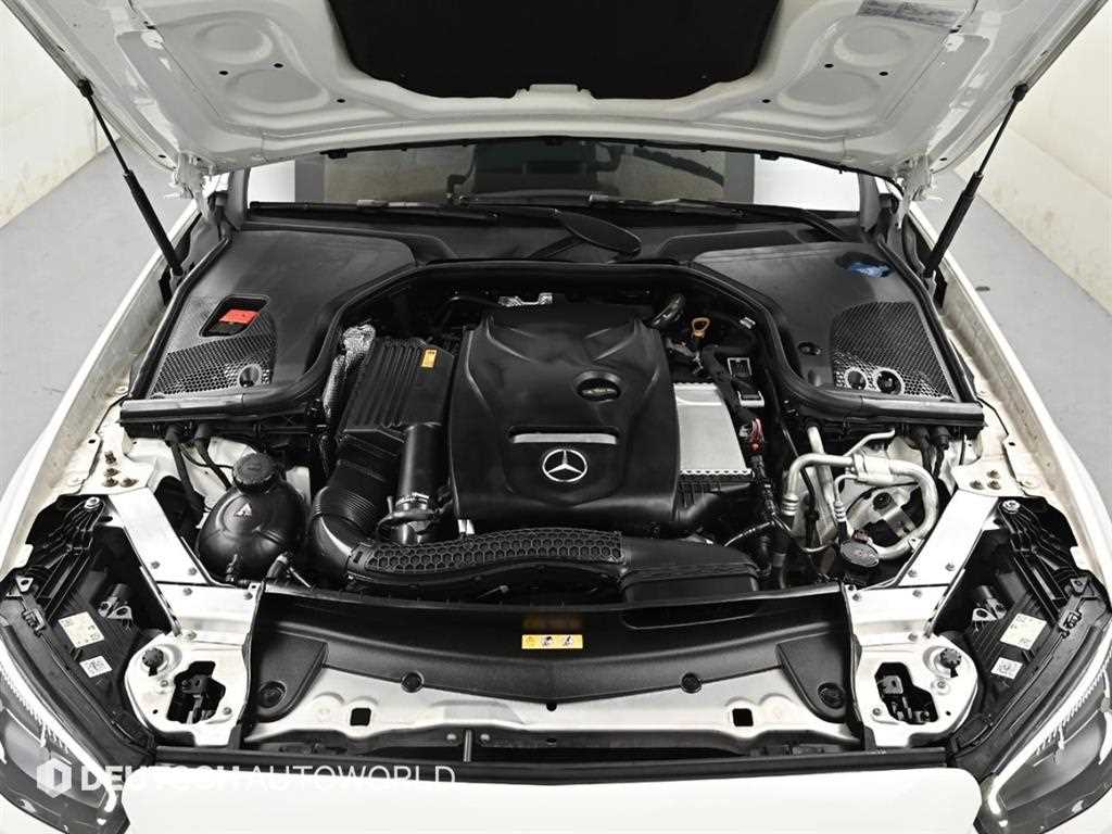 Mercedes Benz E class - Vista 6