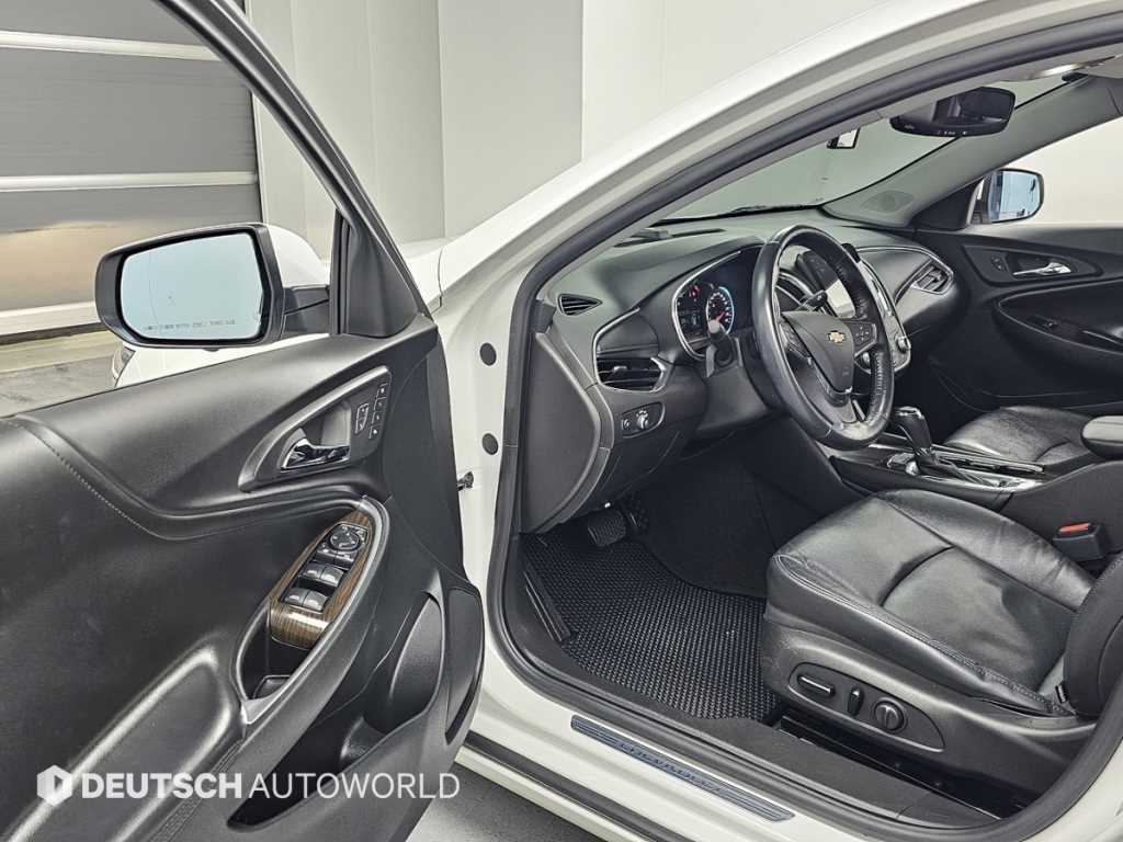 Chevrolet Malibu - Vista 11