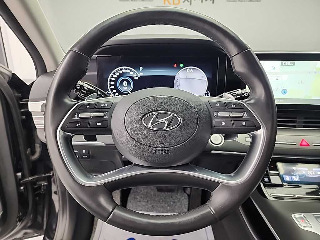 HYUNDAI Grandeur - Vista 9