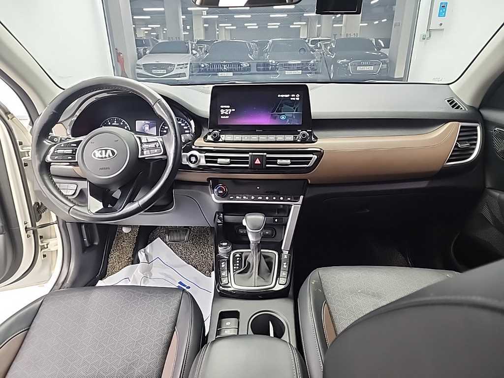 KIA Seltos - Vista 7