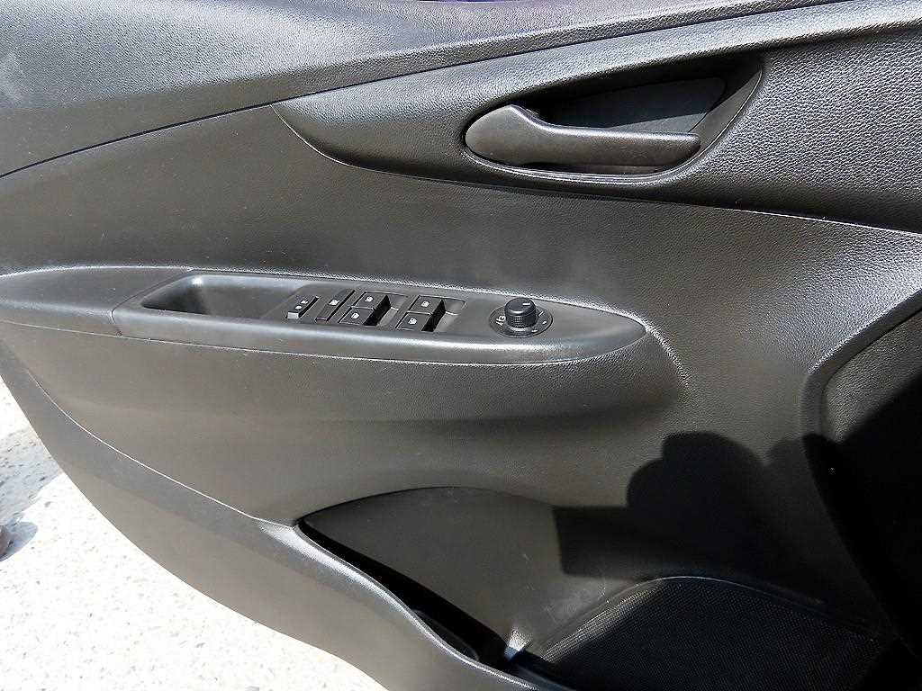 Chevrolet Spark - Vista 11