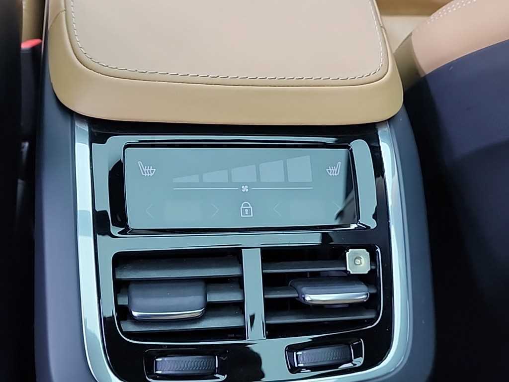 Volvo XC90 2021 Negro - Importación desde Corea - HF Imports Iquique - Foto 13