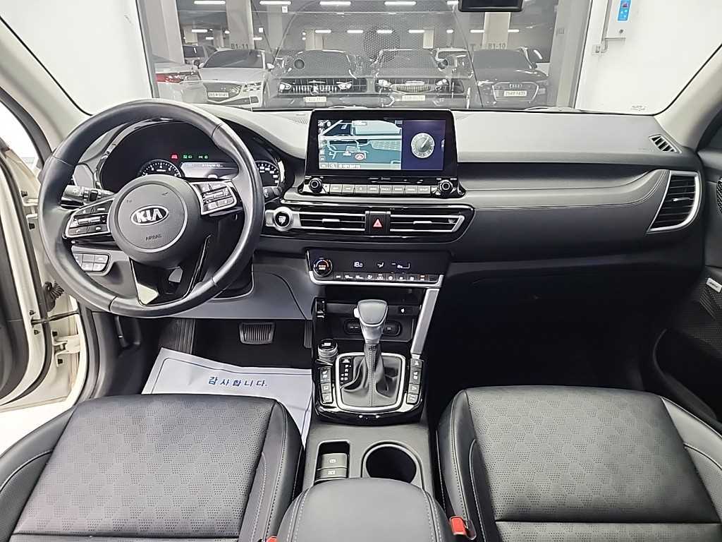 KIA Seltos - Vista 7