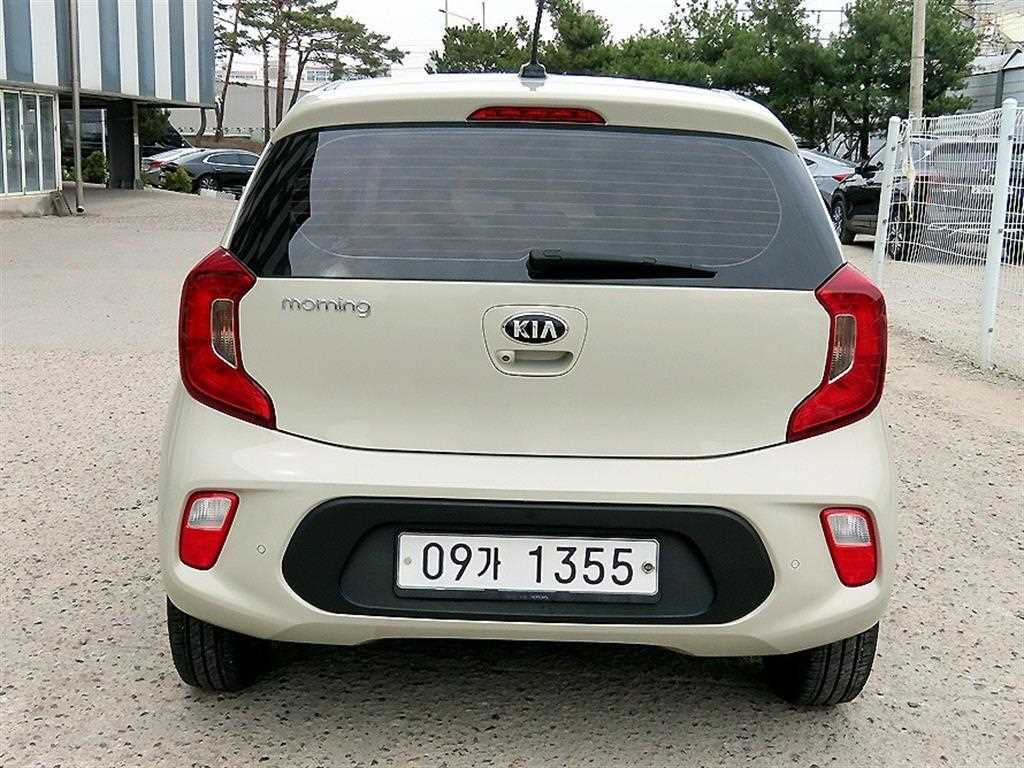 KIA Morning - Vista 4