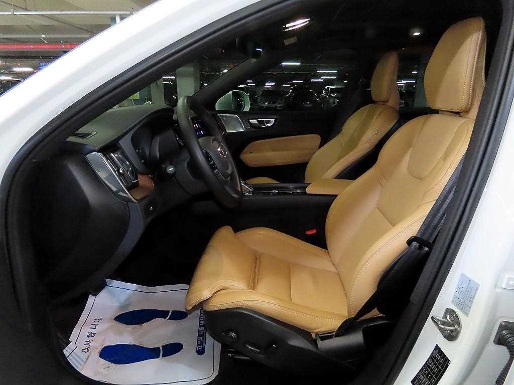 Volvo XC60 - Vista 6