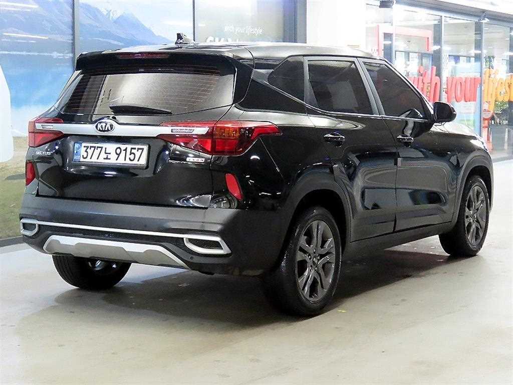 KIA Seltos - Vista 4