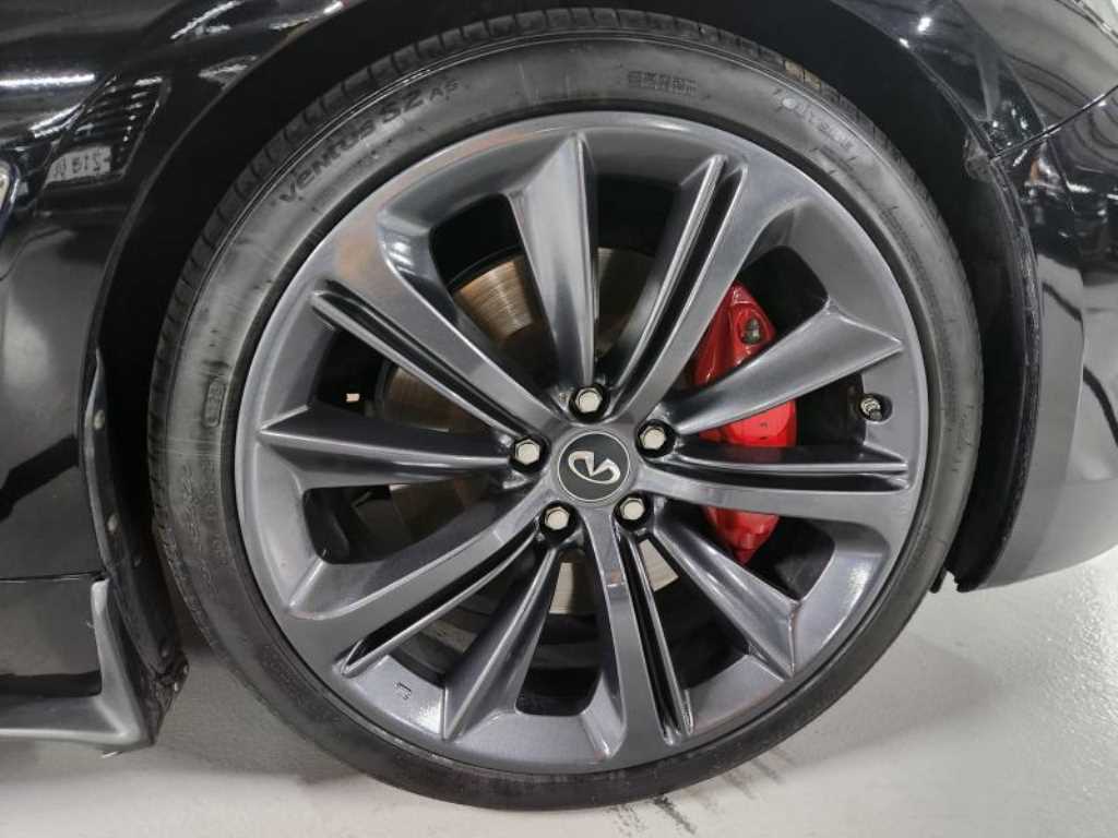 Infiniti Q - Vista 7