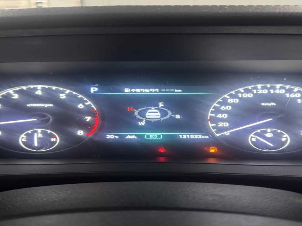 Genesis G90 - Vista 3