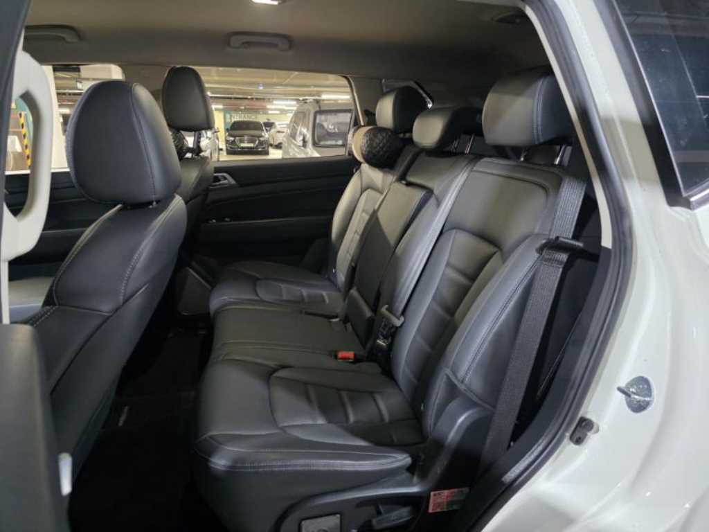 Ssangyong Rexton - Vista 8