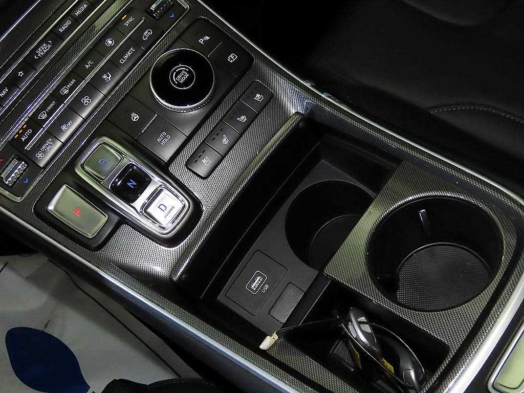 HYUNDAI Santa Fe - Vista 12