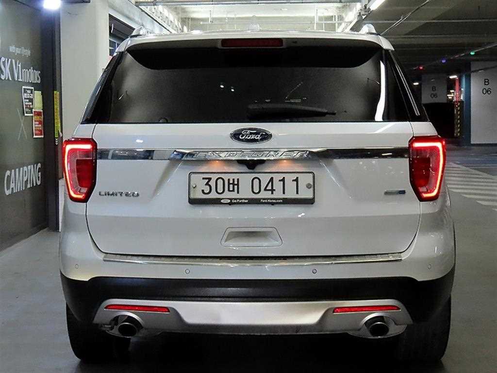 Ford Explorer - Vista 5