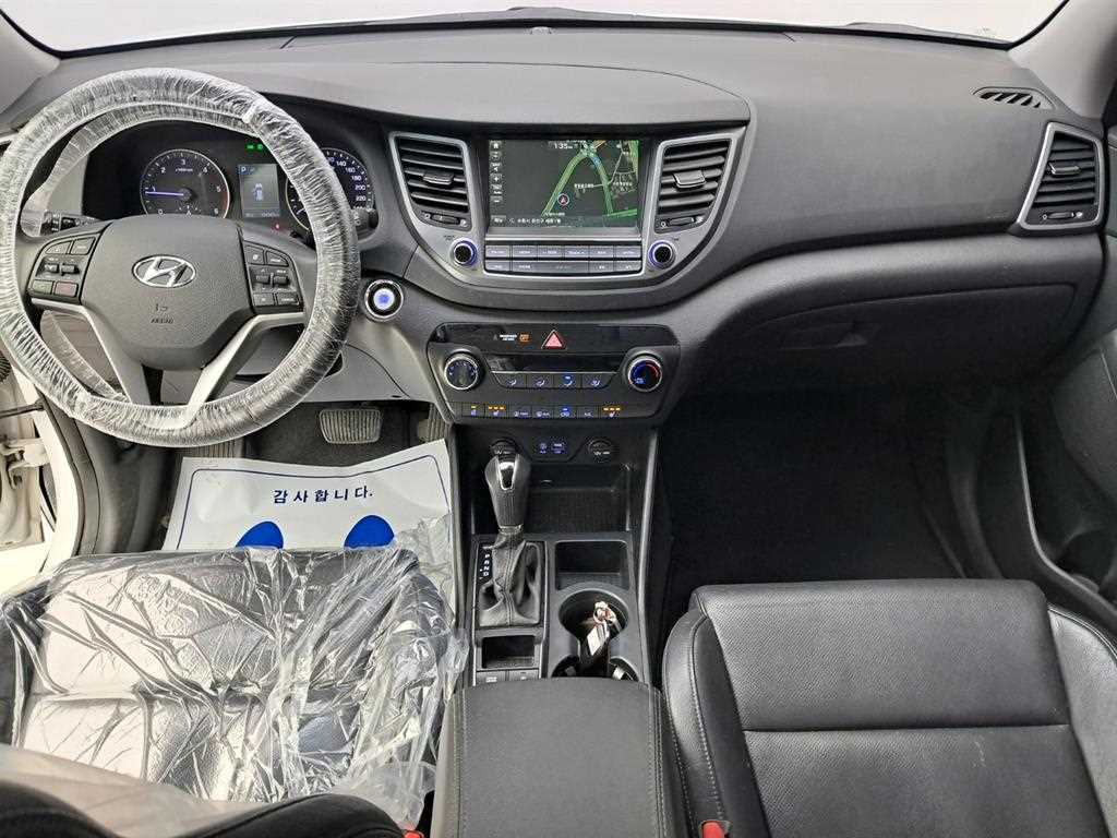 HYUNDAI Tucson - Vista 6