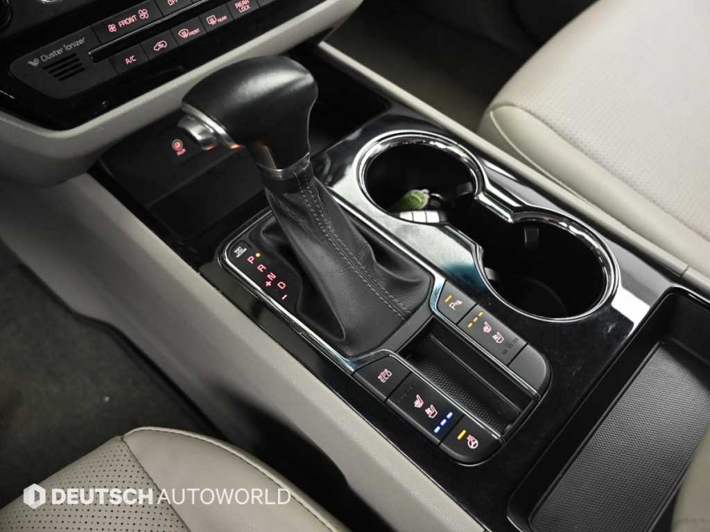 KIA Carnival - Vista 9