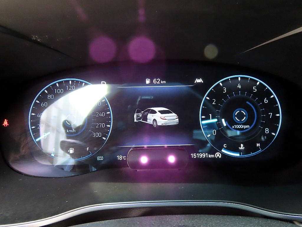 Genesis G70 - Vista 9