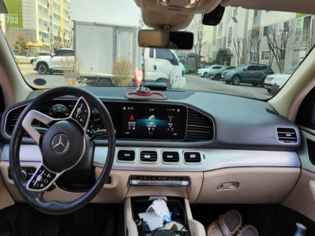 Mercedes Benz GLE Class - Vista 4
