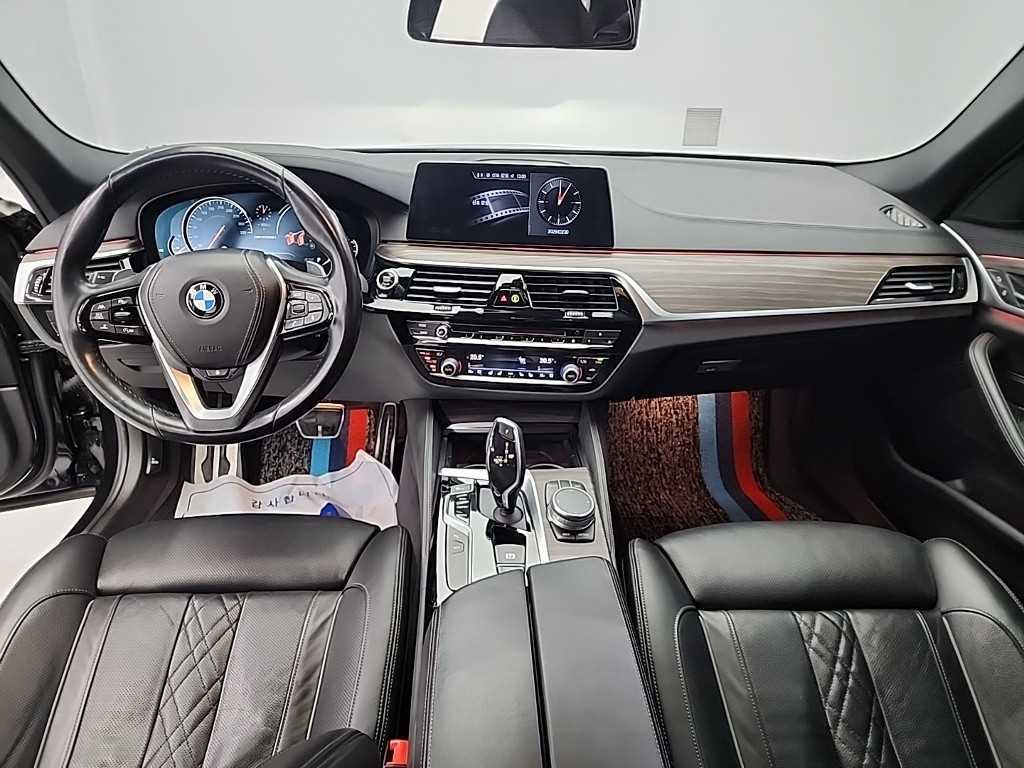 BMW 5 Series - Vista 7