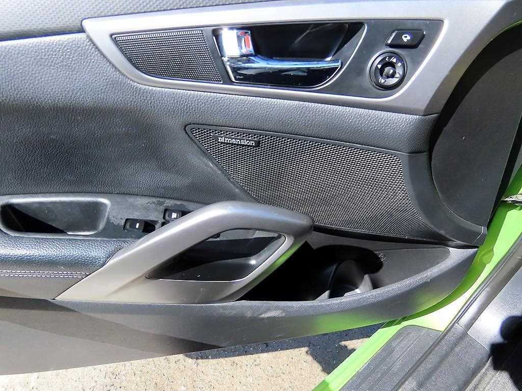 HYUNDAI Veloster - Vista 11