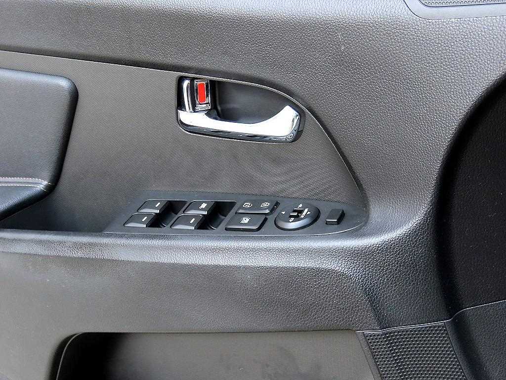 KIA Sportage - Vista 11