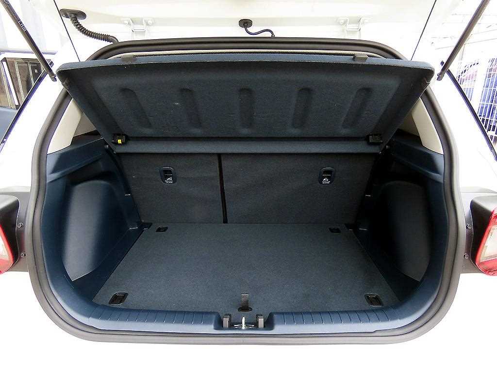 HYUNDAI Venue 2022 Blanco - Importación desde Corea - HF Imports Iquique - Foto 17