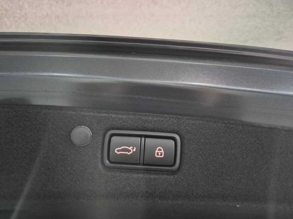 HYUNDAI Grandeur - Vista 10