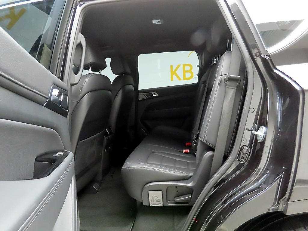 Ssangyong Rexton - Vista 12