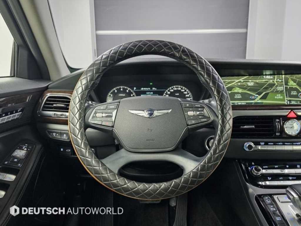 Genesis EQ900 - Vista 12