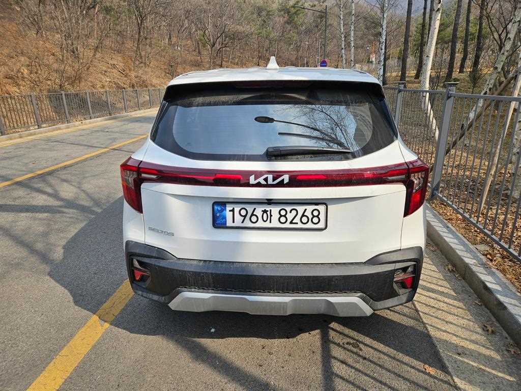 KIA Seltos - Vista 4