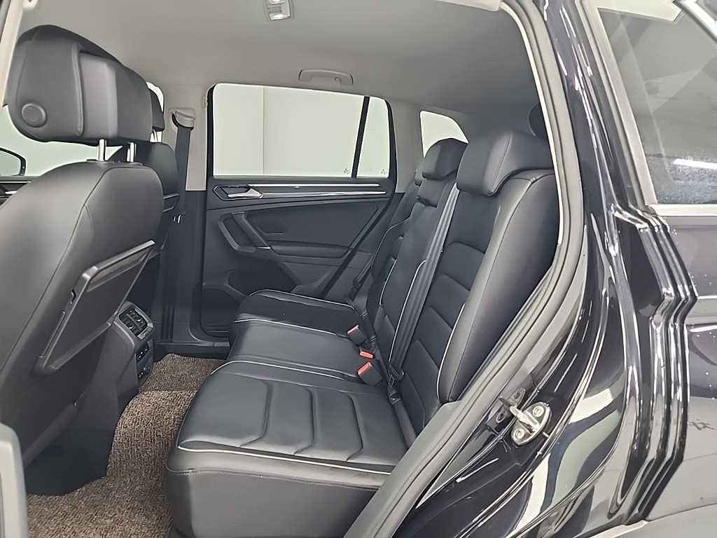 Volkswagen Tiguan - Vista 12