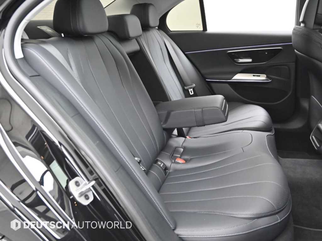 Mercedes Benz E class - Vista 12