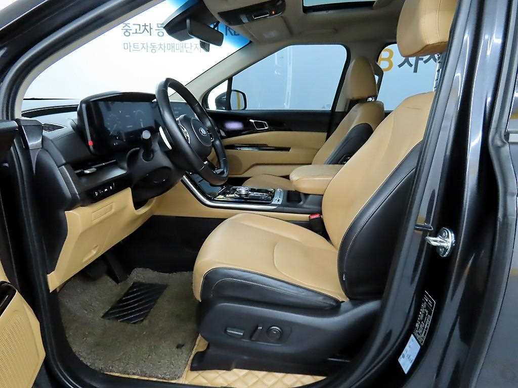 KIA Carnival - Vista 5