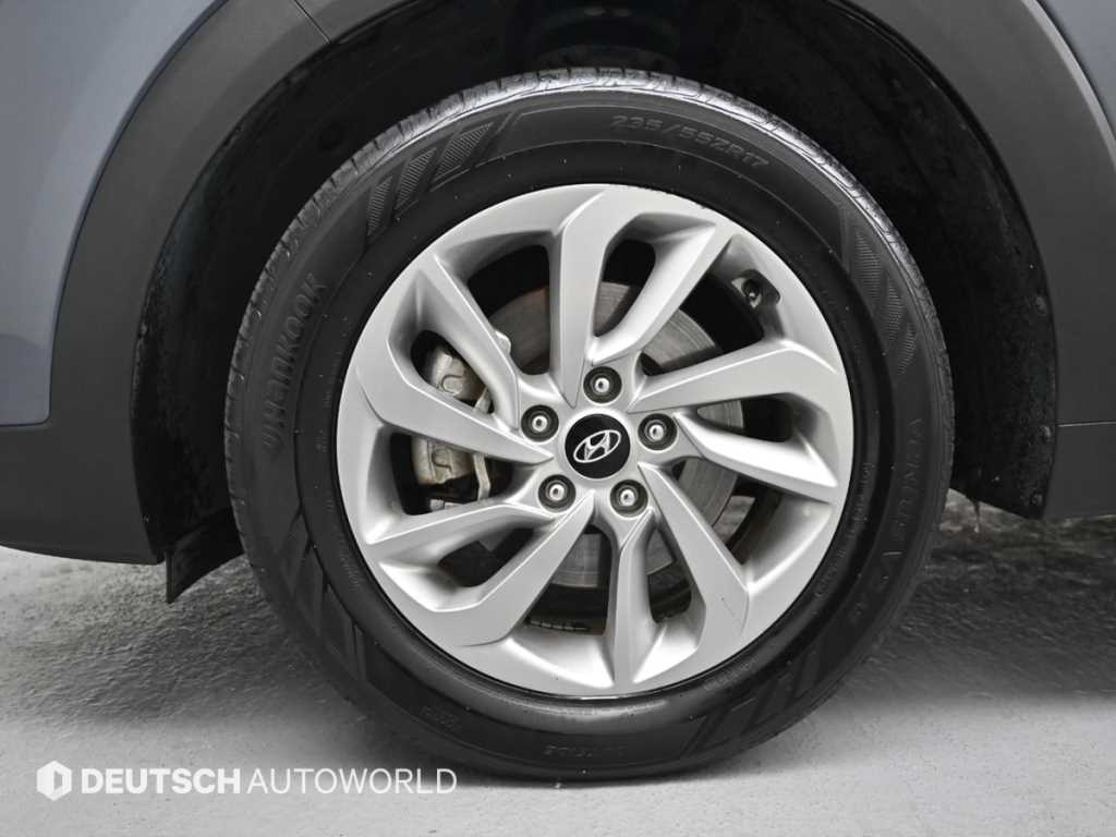 HYUNDAI Tucson - Vista 5