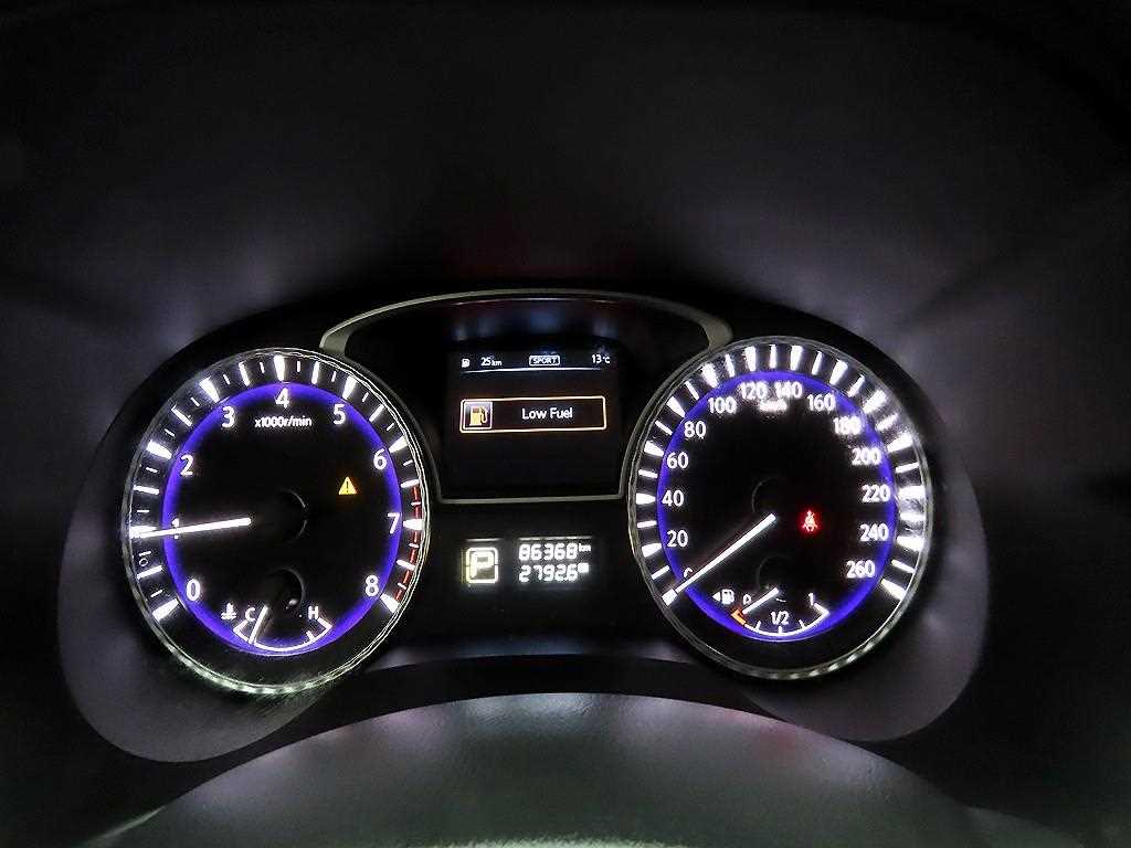 Infiniti QX - Vista 6