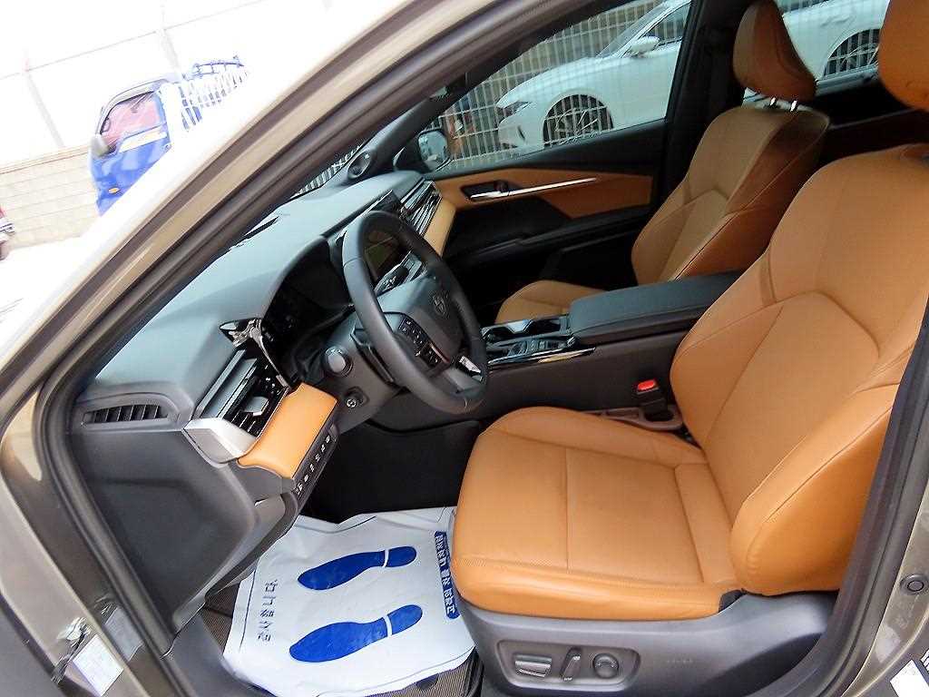 Toyota Camry - Vista 5