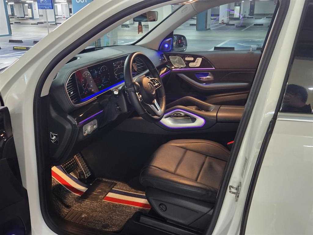 Mercedes Benz GLE Class - Vista 7