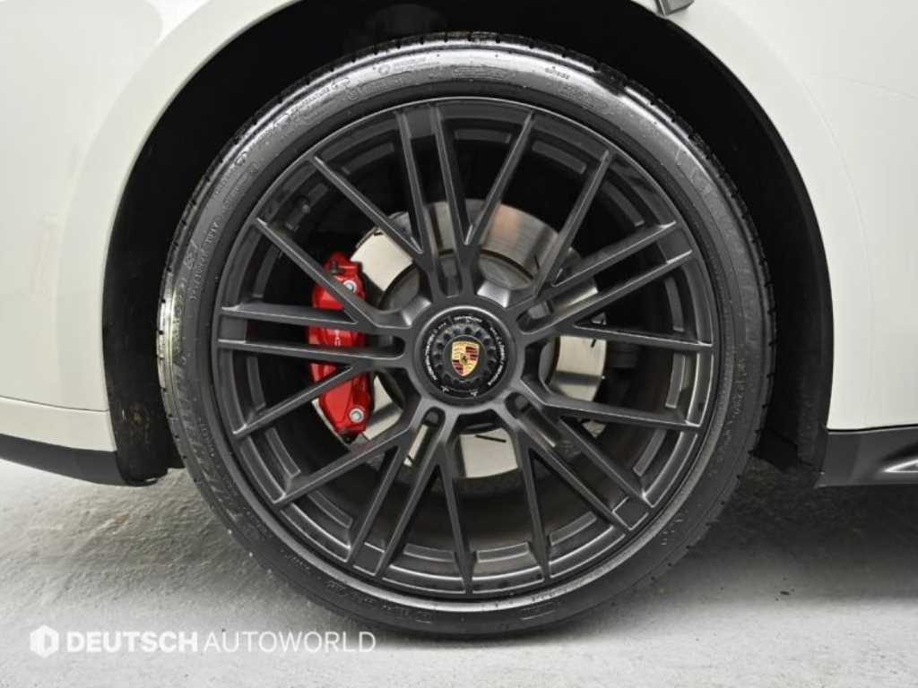 Porsche Panamera - Vista 5