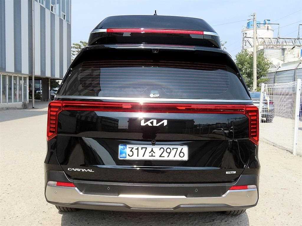 KIA Carnival - Vista 4
