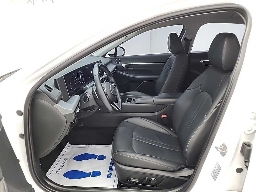 HYUNDAI Sonata - Vista 11