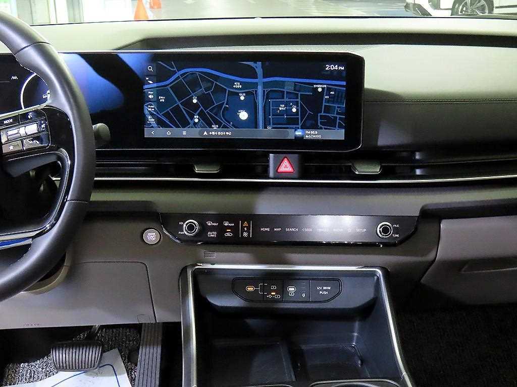 KIA Carnival - Vista 12