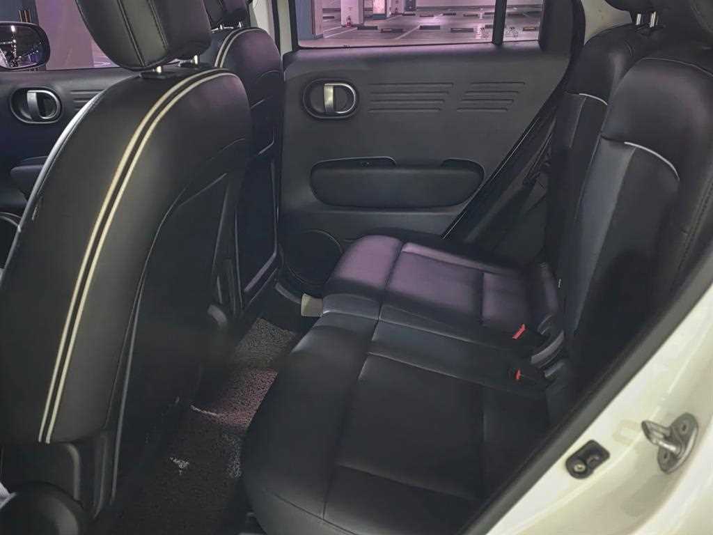 HYUNDAI Casper - Vista 7