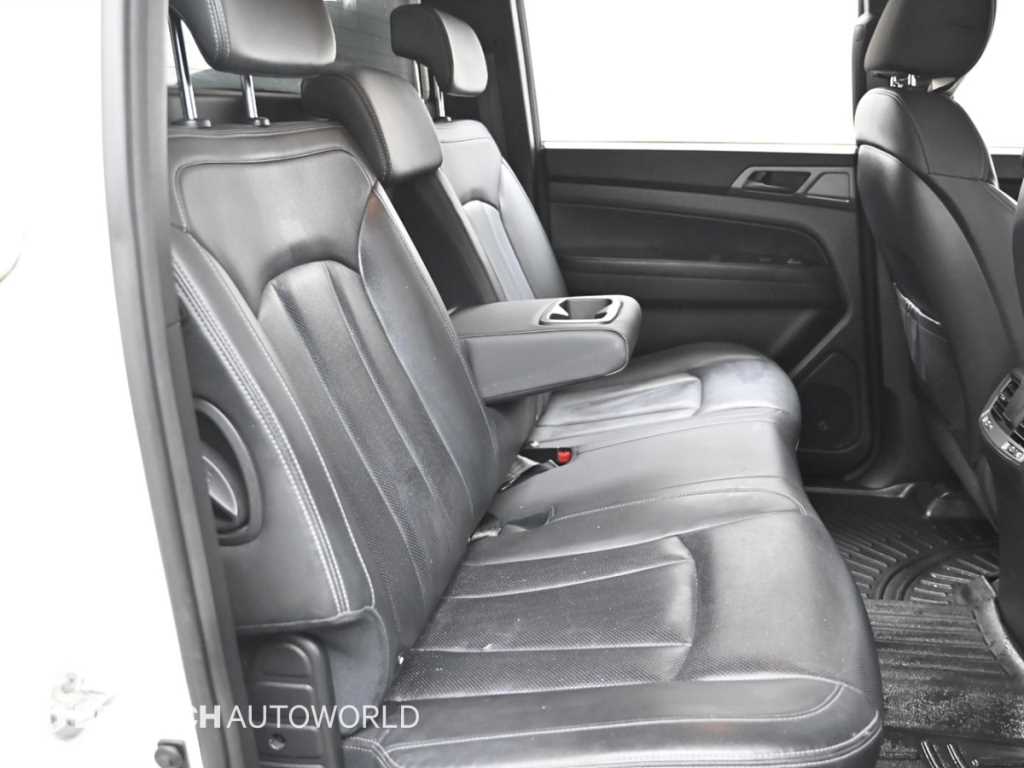 Ssangyong Rexton - Vista 12
