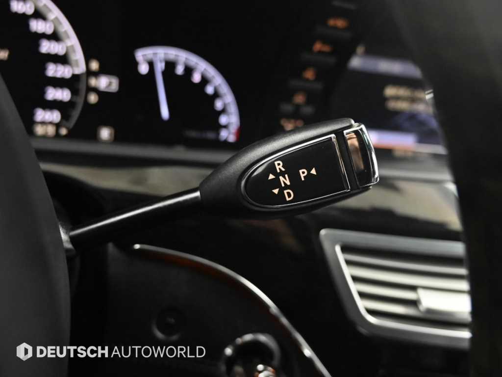 Mercedes Benz S Class - Vista 9