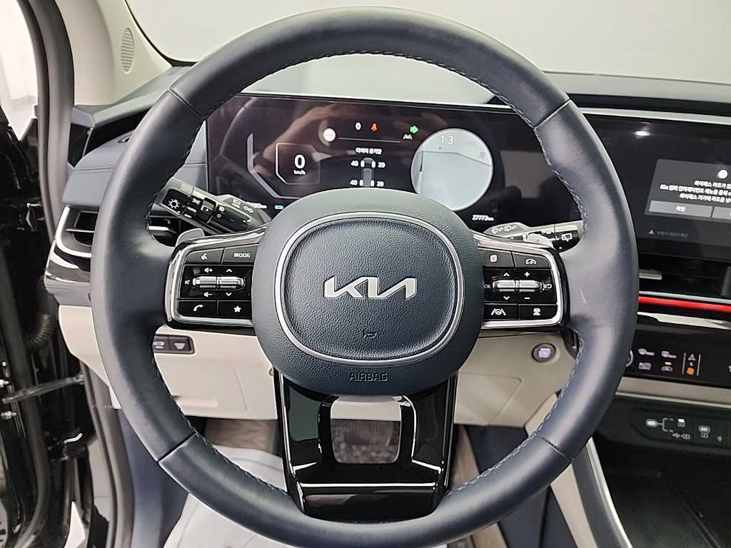 KIA Carnival - Vista 9