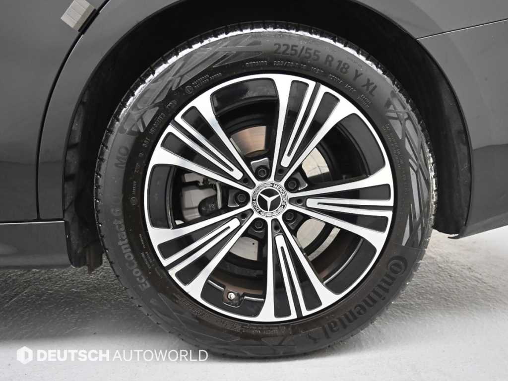 Mercedes Benz E class - Vista 5