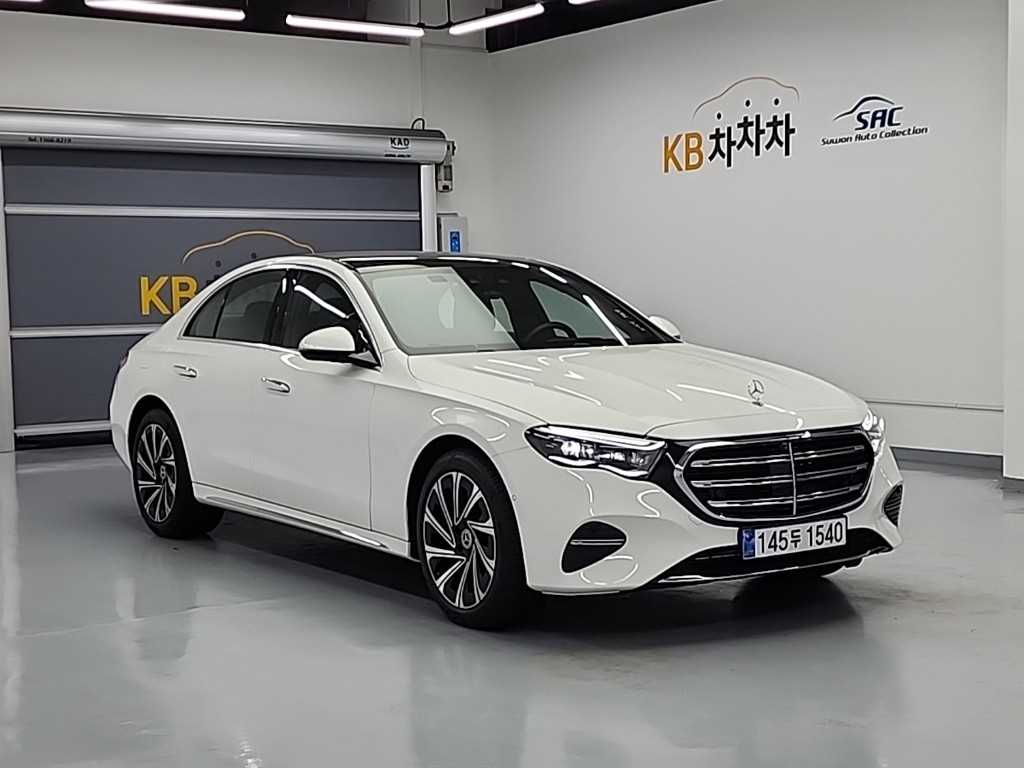 Mercedes Benz E class - Vista 4