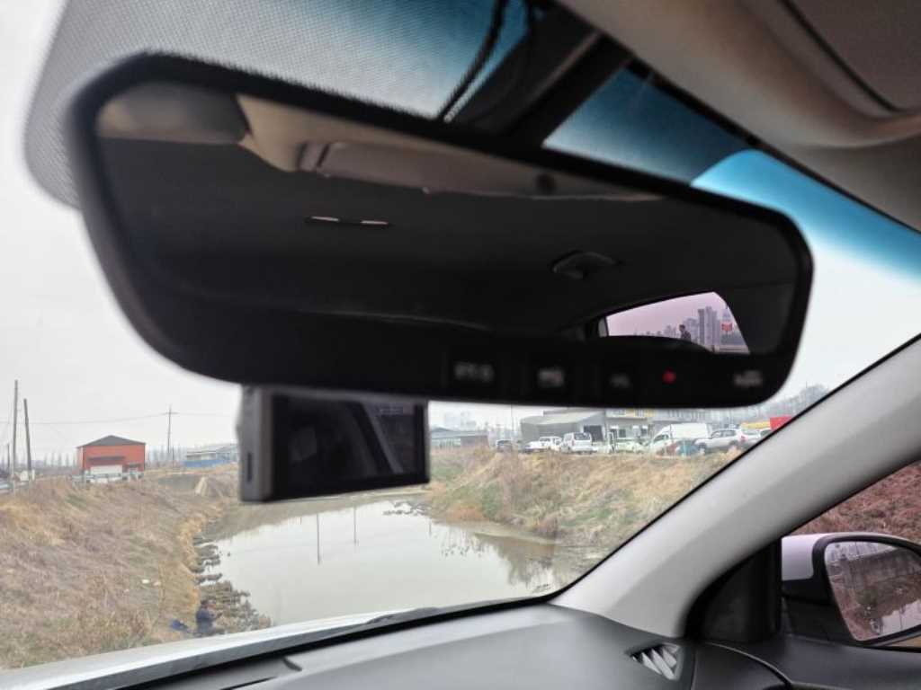 HYUNDAI Kona - Vista 10