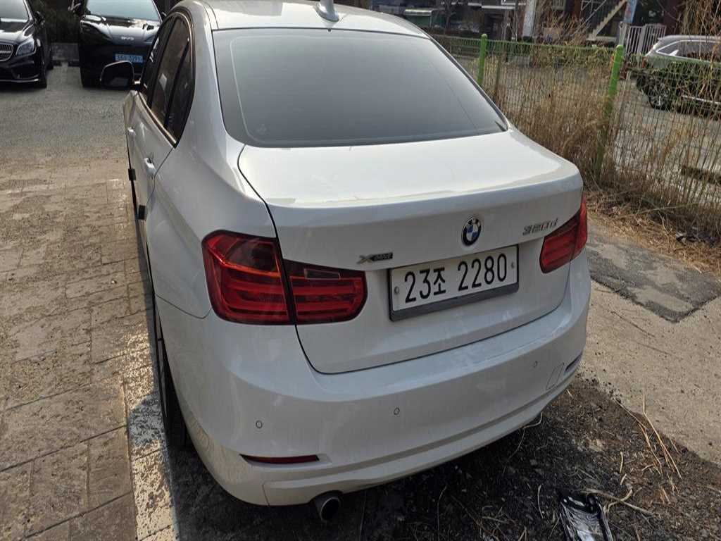 BMW 3 series - Vista 3