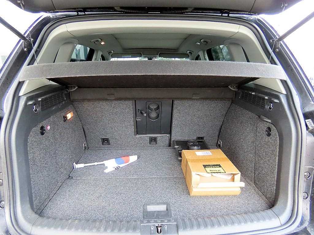 Volkswagen Tiguan 2015 Negro - Importación desde Corea - HF Imports Iquique - Foto 17