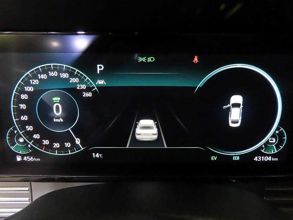 HYUNDAI Grandeur - Vista 9