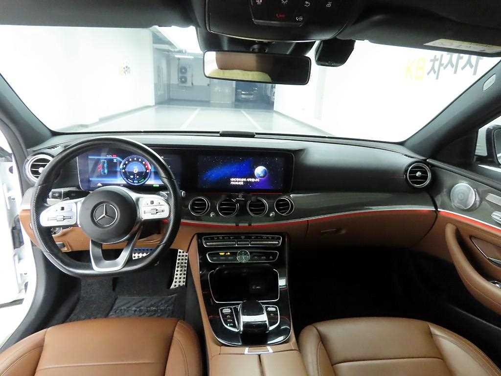 Mercedes Benz E class - Vista 6